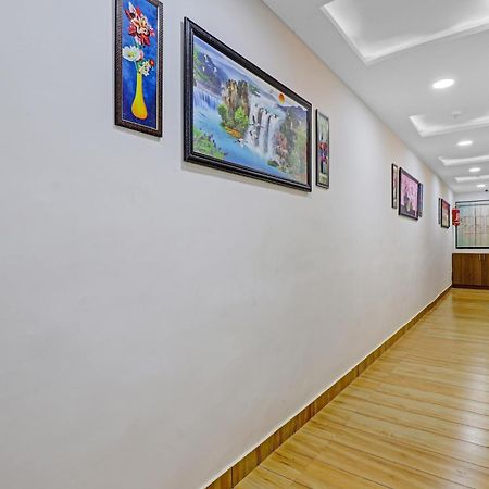 Hotel O R S Palace 阿穆达巴 外观 照片